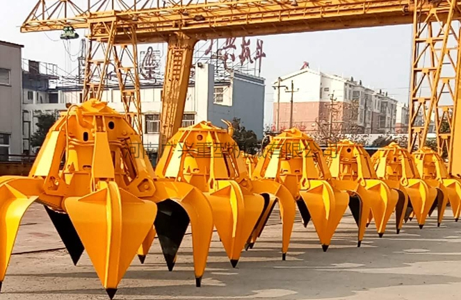 電動(dòng)液壓多瓣抓斗2
